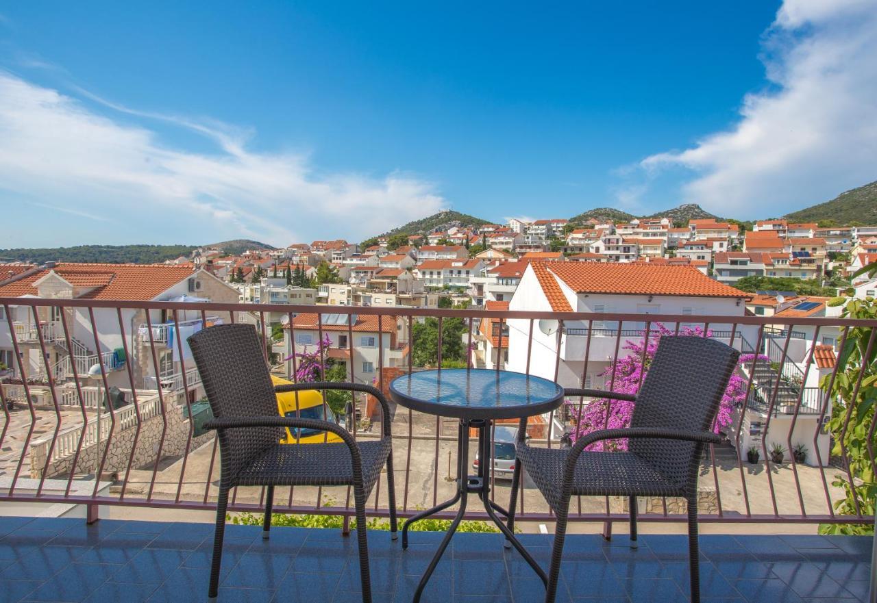 Apartments Sanja Hvar Town Exterior foto