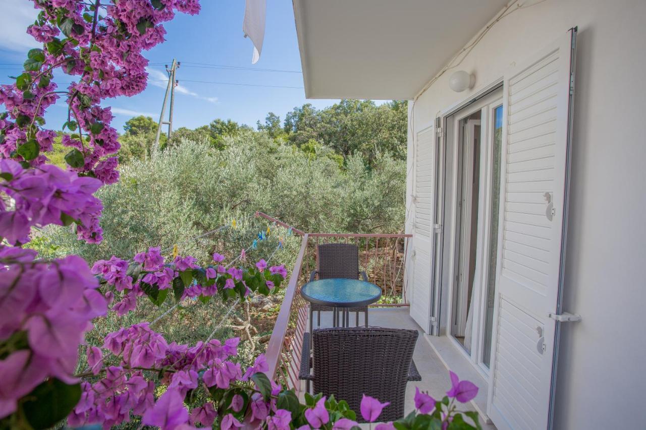 Apartments Sanja Hvar Town Exterior foto